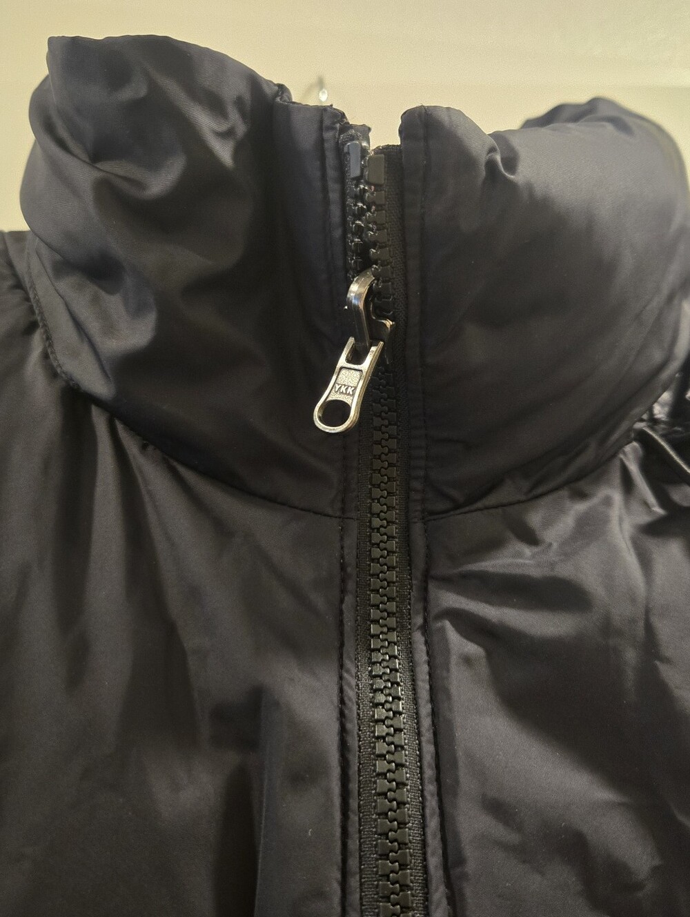 North Face Retro Nuptse Black Puffer Vest - Picture 5 of 14